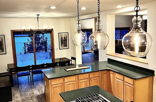 Orr House | Remodeled Secluded 7 bedroom Lodge in the heart of Black Bay on Lake Vermilion