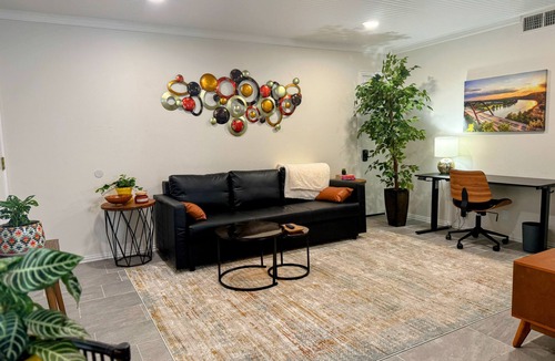 St. Edwards Condo | Remodeled SoCo Home Near Downtown