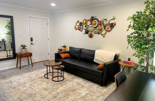 St. Edwards Condo | Remodeled SoCo Home Near Downtown