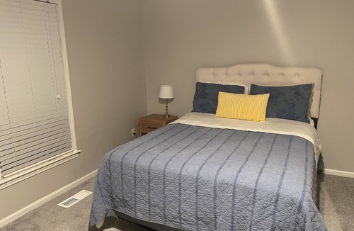 Lenexa House | Remodeled, Spacious House just off 435. Pet-friendly!
