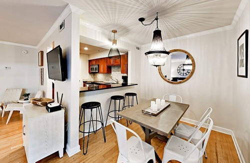 Academy Square Condo | REMODELED & SUPER STYLISH 1BR - DOWNTOWN NASHVILLE