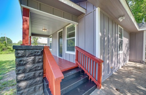Tulsa Cottage | Remodeled Tulsa House w/Yard ~ 4 Mi to Downtown!