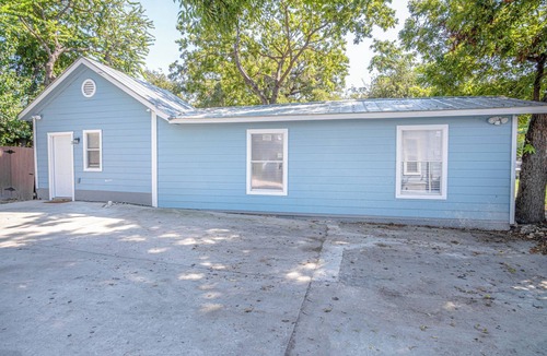 Five Points House | Remodeled Vintage Charm 1br/1ba Apt Close to DT