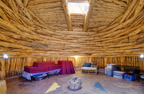 Moab Apartment | Remote Base Camp Disc Golf, Hike, ATV and Views