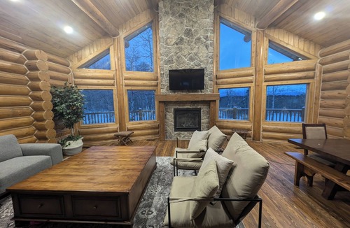 Ashton Cabin | Remote Cabin near Warm River