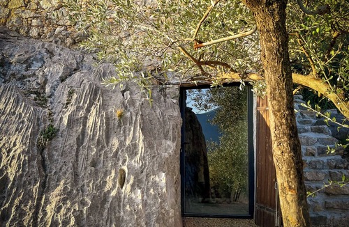Buis-les-Baronnies Cabin | Remote cottage with valley views