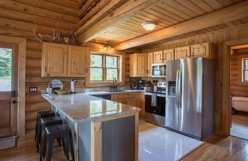 Superior House | Remote Mountain Cabin with Incredible Views