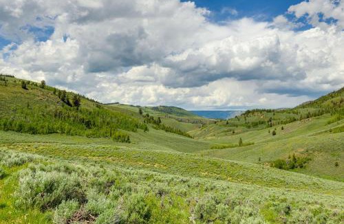 Kemmerer House | Remote Mountain Vacation Rental in Wyoming Range!