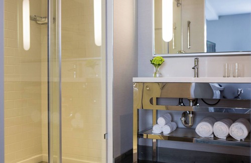 Downtown Albany Hotel | Renaissance Albany Hotel