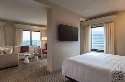 Arboretum Hotel | Renaissance Austin Hotel