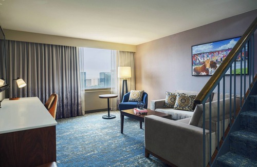 Far North Dallas Hotel | Renaissance Dallas Addison Hotel
