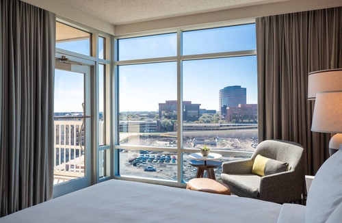 Richardson Hotel | Renaissance Dallas Richardson Hotel