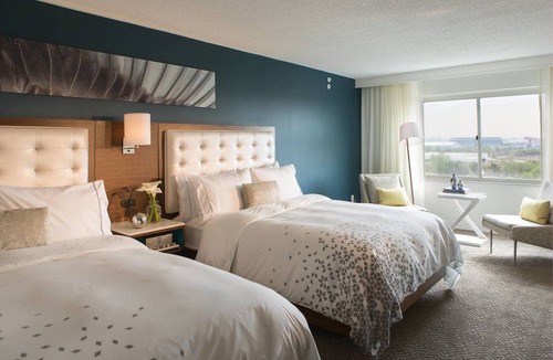 Rutherford Hotel | Renaissance Meadowlands Hotel