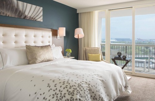 Rutherford Hotel | Renaissance Meadowlands Hotel