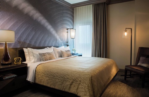 Central Oklahoma City Hotel | Renaissance Waterford Oklahoma City Hotel