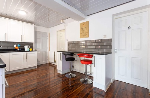 Bolton House | Renfrew House