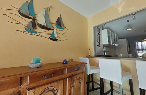 Saint-Gilles-Croix-de-Vie House | Renovated 3-BR House, WiFi, Near Beach & Center, Sleeps 7