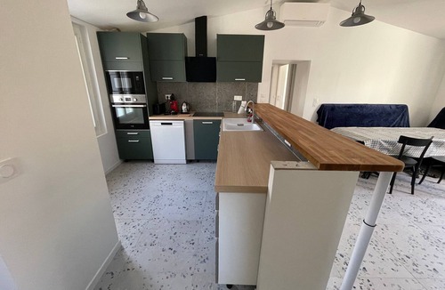 Saint-Michel-en-l'Herm House | Renovated house, quiet area, pets allowed, 5 people