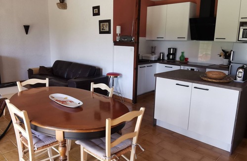Saint-Vincent-sur-Jard House | Renovated house for 6 near Bouil Beach, private parking