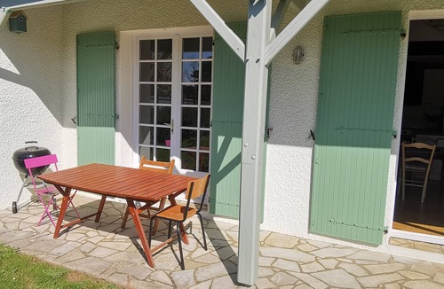 Saint-Vincent-sur-Jard House | Renovated house for 6 near Bouil Beach, private parking