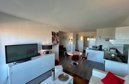Argeles Plage Apartment | Renovated 1-bed apartment, near beach, secure parking