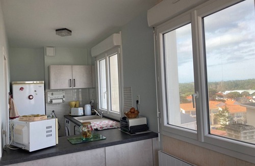 Saint-Jean-de-Monts Apartment | Renovated 1-bedroom seafront apartment with garage
