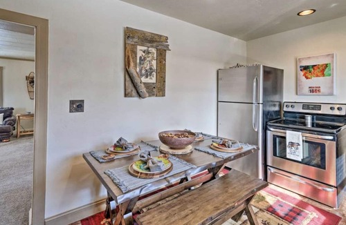 Roberts Cabin | Renovated 1865 log Cabin, Hot Tub and bunkhouse near Red Lodge, the pass , YNP