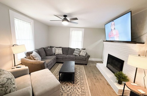 Hiwassee Other | Renovated 1900s Farmhouse on The New River!