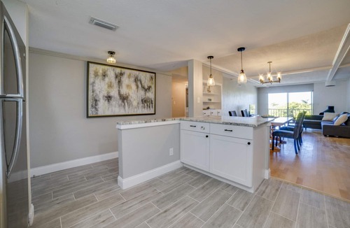St. Petersburg Condo | Renovated 2 bed 2 bath condo with marina view