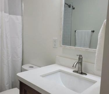 Durham House | Renovated 2 Bed Walltown Home Walk to Duke! A
