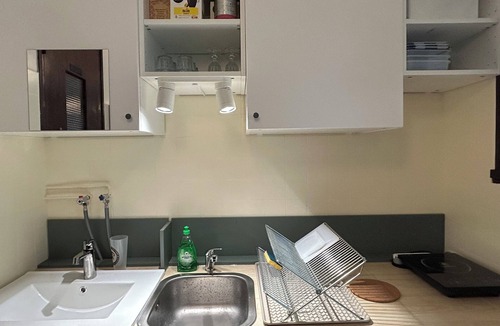 Issy-les-Moulineaux Apartment | Renovated 22m² studio with private tree-lined courtyard