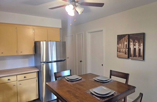 Vanier Apartment | Renovated 2BR Apartment in Vanier North – Steps from Beechwood & Downtown