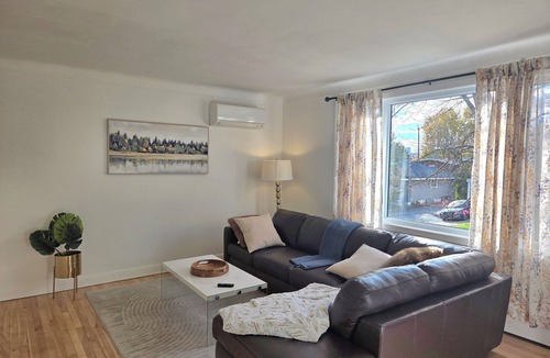 Vanier Apartment | Renovated 2BR Apartment in Vanier North – Steps from Beechwood & Downtown
