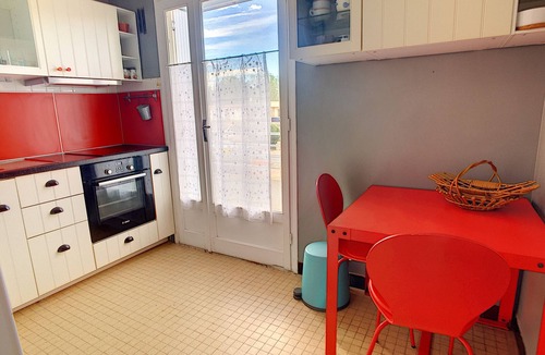 Palavas-les-Flots Apartment | Renovated 2BR for 6 with parking near beach - Palavas