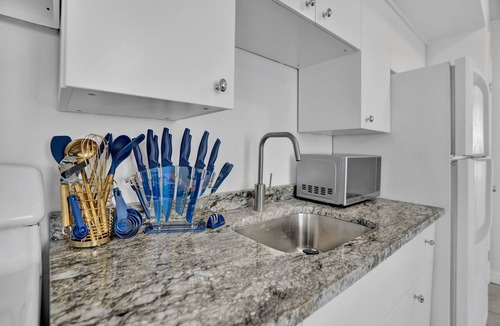 Germantown Apartment | Renovated 2BR in Germantown