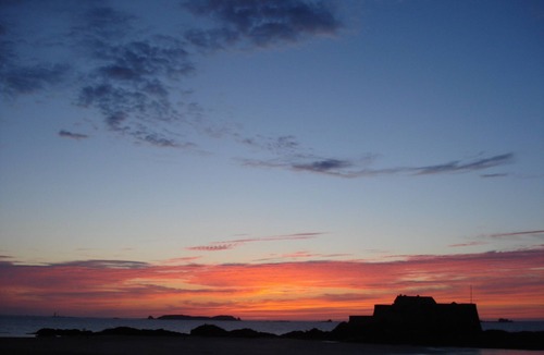 Courtoisville-Sillon-Moka Apartment | Renovated 38 m2 studio, facing the sea