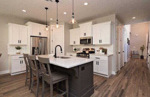 St. George Villa | Renovated 3BR Sleeps 12 on 18th Hole - Near Pool