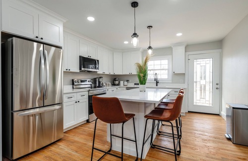 Sulphur Springs House | Renovated 3BR Close to Downtown