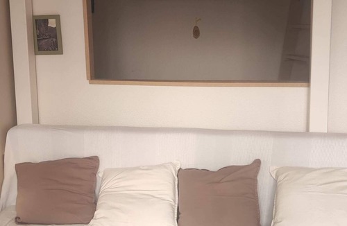 Gabas Apartment | Renovated 4-person studio with lake view Artouste Fabrège