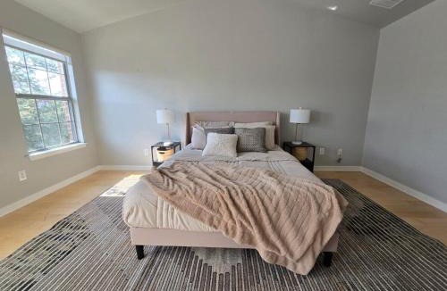 Lewisville House | Renovated 4BR 6 Bed 3 and a half Bath Near DFW Airport