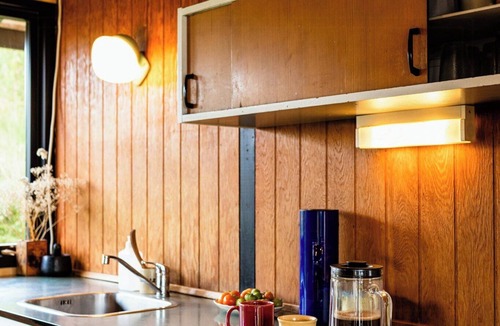 Hoeve Strand House | Renovated 70s home surrounded by lovely nature