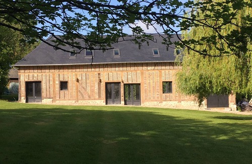 Tourville-en-Auge House | Renovated and decorated Norman wine press