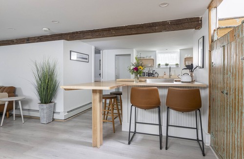 Willard Apartment | Renovated Apartment in Willard Square Area of South Portland, Maine.