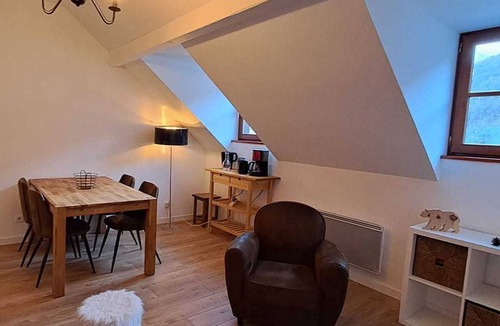 Vignec Apartment | Renovated apartment 6 people with pool access