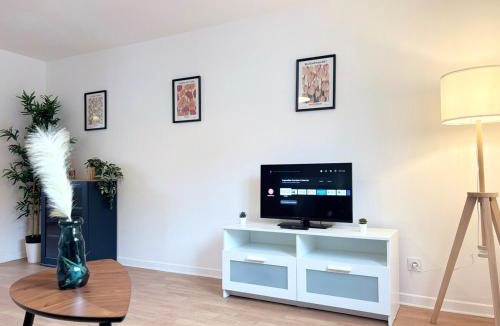 Roubaix Apartment | Renovated apartment for 6 guests - Roubaix