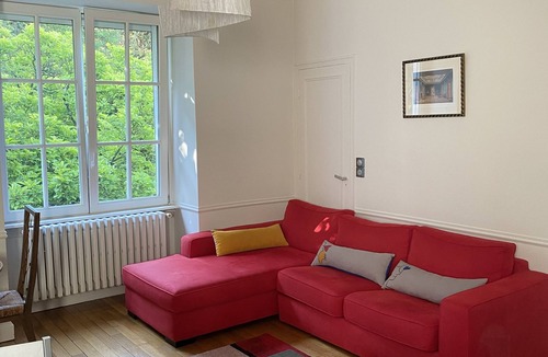 Mouvaux Apartment | Renovated apartment in a quiet Anglo-Norman house