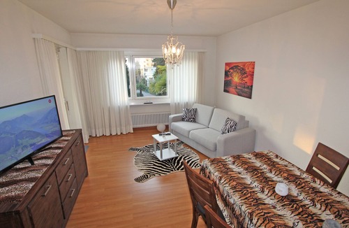 Muralto Apartment | Renovated apartment with a beautiful view in a central location