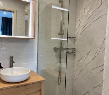 Cully Apartment | Renovated APT with panoramic view