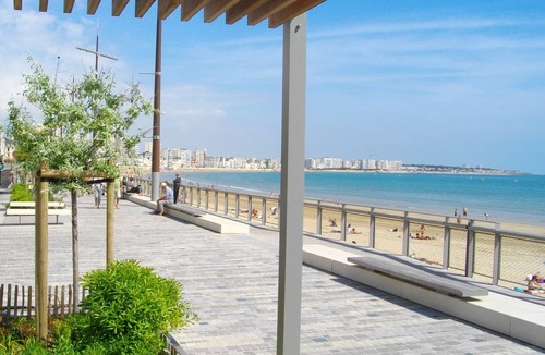 Les Sables d'Olonne Apartment | Renovated beachfront apartment in Les Sables d'Olonne