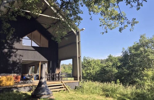 Chanterac House | Renovated barn, architect-designed house ideal for families, quiet location in the Périgord Blanc.